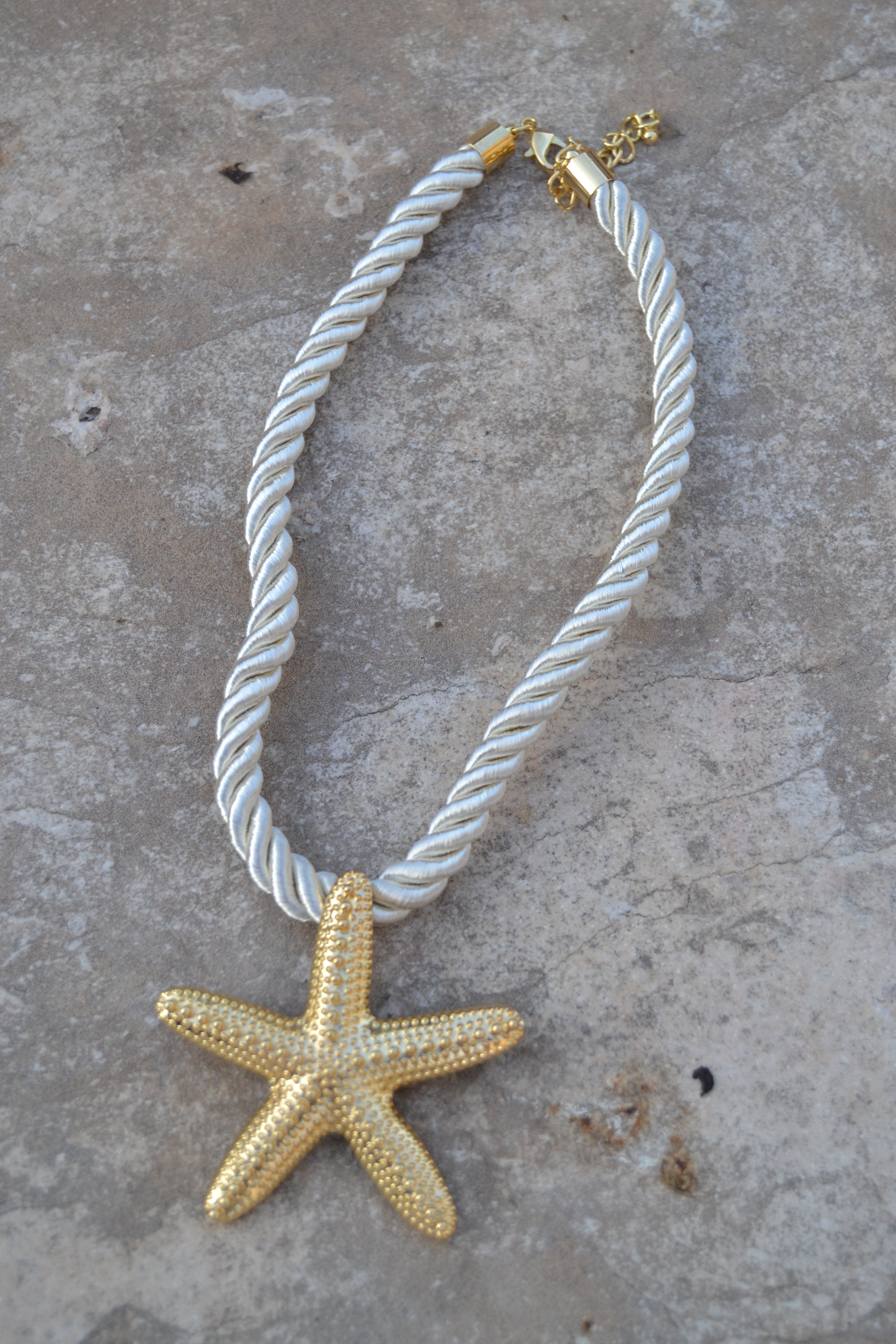 Collar estrella